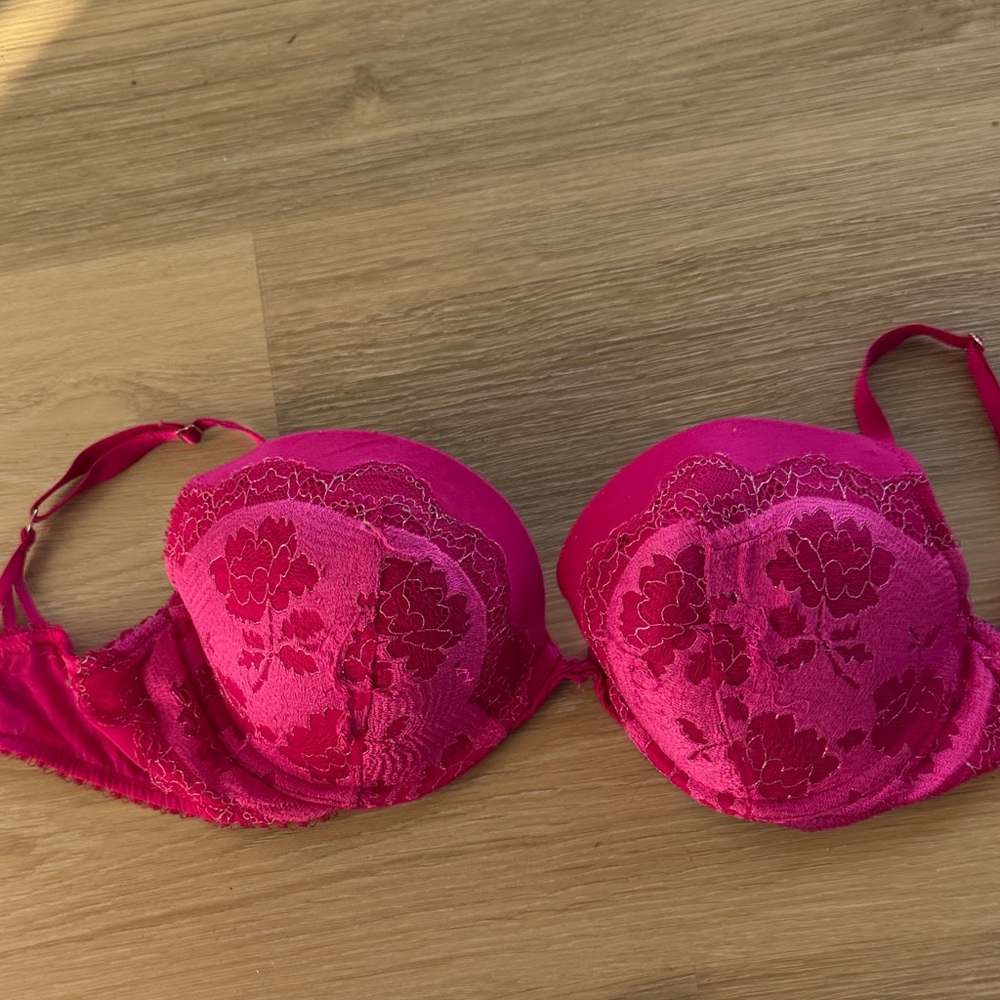 Victoria's Secret Fuchsia Floral Bra